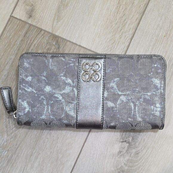 Coach Metallic Gray Signature C Shoulder Bag and Wallet - Picture 6 of 15